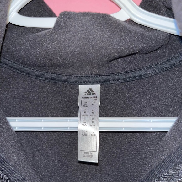 Adidas Half Zip Pull Over Top - Picture 3 of 5